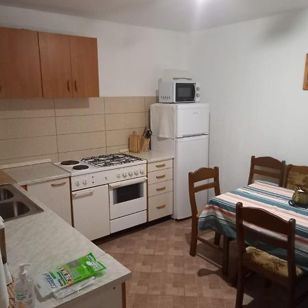 Old Town Apartment Murter Esterno foto