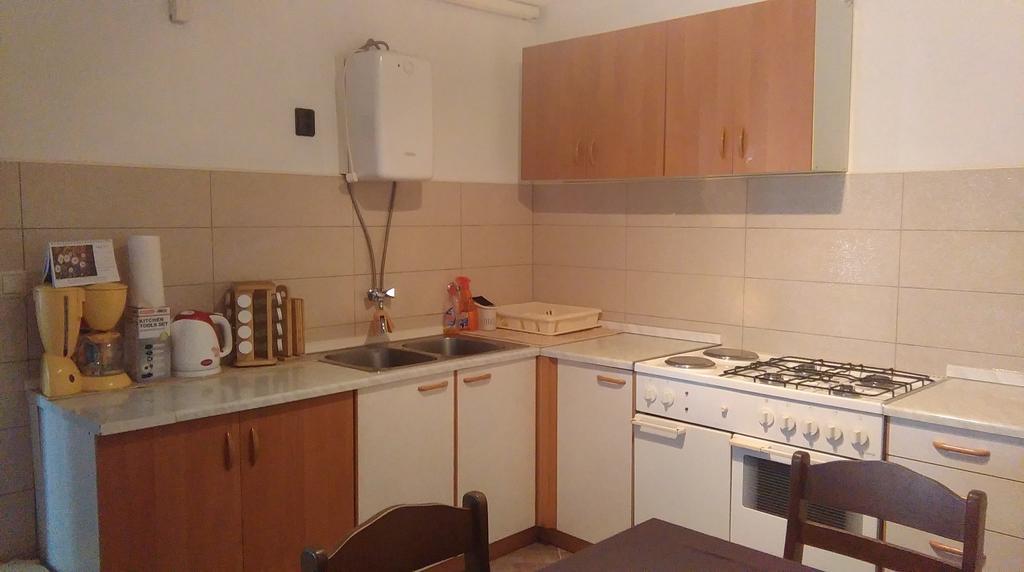 Old Town Apartment Murter Esterno foto